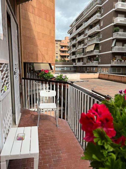 3 Fermate Dal Colosseo - Casa Vacanze Elena - 50 M Da Metro Garbatella Рим Экстерьер фото