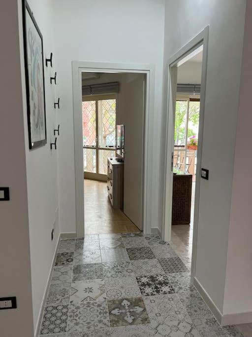 3 Fermate Dal Colosseo - Casa Vacanze Elena - 50 M Da Metro Garbatella Рим Экстерьер фото
