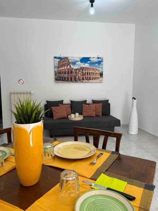 3 Fermate Dal Colosseo - Casa Vacanze Elena - 50 M Da Metro Garbatella Рим Экстерьер фото