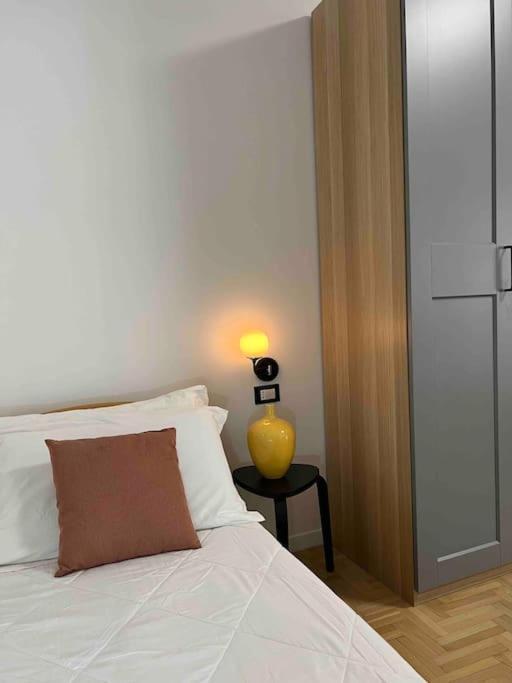 3 Fermate Dal Colosseo - Casa Vacanze Elena - 50 M Da Metro Garbatella Рим Экстерьер фото