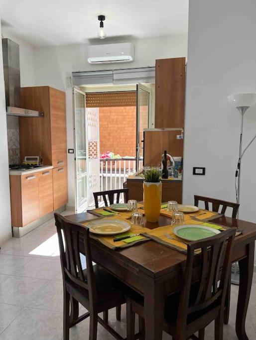 3 Fermate Dal Colosseo - Casa Vacanze Elena - 50 M Da Metro Garbatella Рим Экстерьер фото